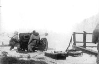 Штурмовое орудие Pak40 дивизии "Гросдойчланд" в засаде.