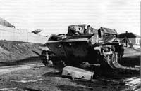 Один из легких танков Т-70, подбитых в р-не Харькова. Март 1943 г.
